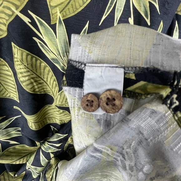 Tommy Bahama Shirt Mens Large Black Green Hawaiian Camp Floral Silk Tropical - Picture 6 of 9